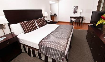 Guaparo Suites Валенсия Екстериор снимка